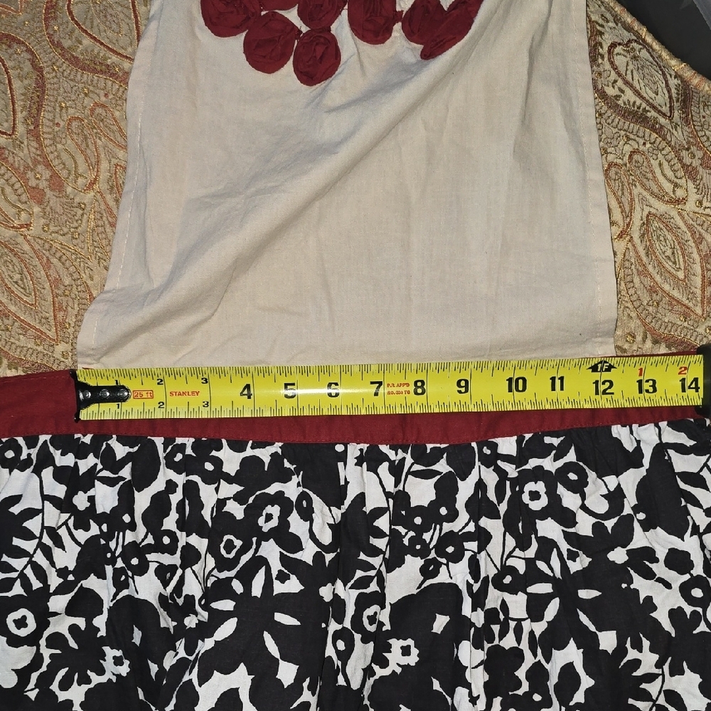 SIMPLY ENVOGUE Stylish Black Red Cream Apron Floral Apron - Picture 11 of 14